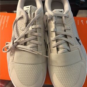 Nike Women’s MC Trainer 2